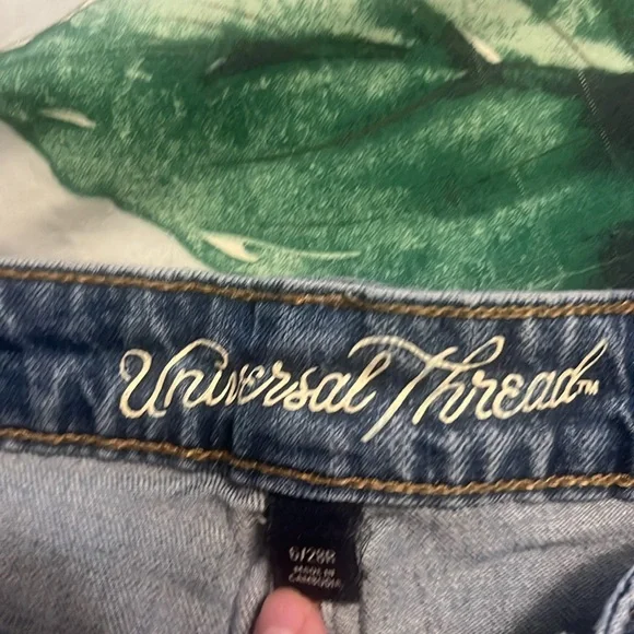 Universal Thread shorts - Picture 4 of 4